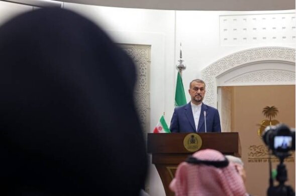 امیرعبداللهیان: امکان شرکت در حج مفرده بزودی فراهم میشود/ بنفرحان: منتظر سفر آقای رئیسی هستیم