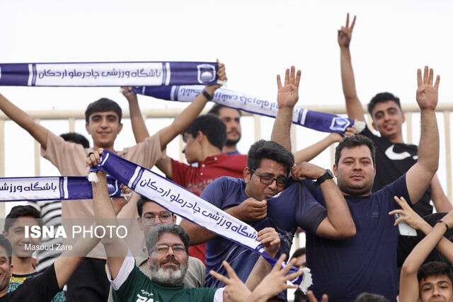 بازیکن چادرملو: با تیمهای چند صد میلیاردی رقابت کردیم بازیکن چادرملو: با تیمهای چند صد میلیاردی رقابت کردیم