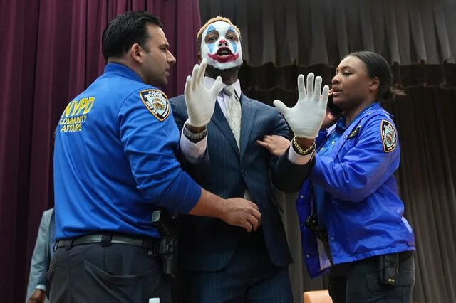 جهان به روایت عکسها/ کیک ۱۲۰ متری و صف گرسنگان غزه جهان به روایت عکسها/ کیک ۱۲۰ متری و صف گرسنگان غزه