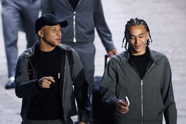 الجزایر به دنبال امباپه کوچک