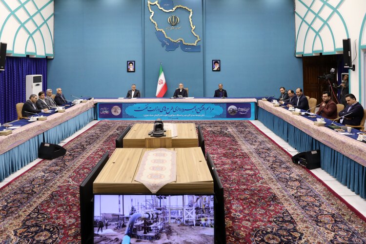 بهرهبرداری از دو طرح بزرگ صنعت نفت و گاز با دستور پزشکیان بهرهبرداری از دو طرح بزرگ صنعت نفت و گاز با دستور پزشکیان