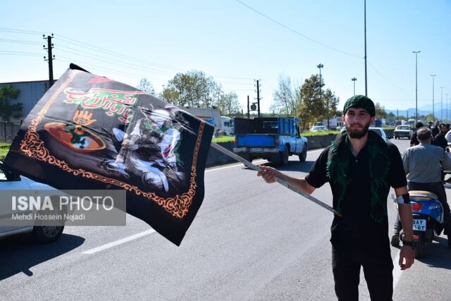راهپیمایی ۱۰ کیلومتری اربعین حسینی در شهر مرزی آستارا + تصاویر