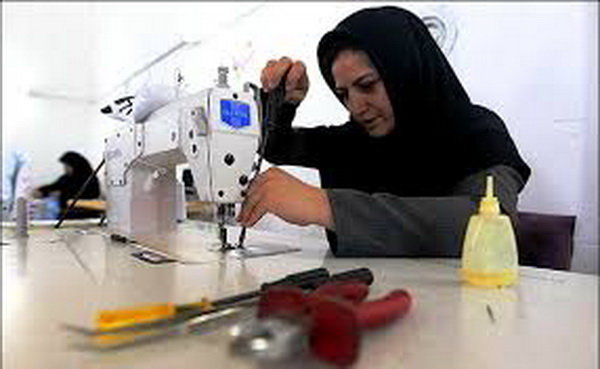عکس تزئینی است ایجاد بانک اطلاعاتی اشتغال/ زمینهسازی برای اشتغال زنان سرپرست خانوار