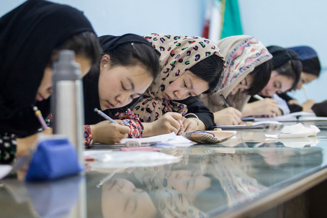 مرکز آموزش زبان فارسی در دانشگاه ایلام راه‌اندازی شد