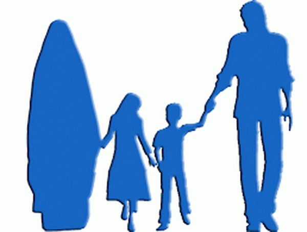 روح کلی سیاستهای ابلاغی خانواده نقش نانآوری مرد و تربیتی زن است
 روح کلی سیاستهای ابلاغی خانواده نقش نانآوری مرد و تربیتی زن است