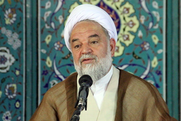 آلسعود خائن درجه یک در جهان اسلام است آلسعود خائن درجه یک در جهان اسلام است