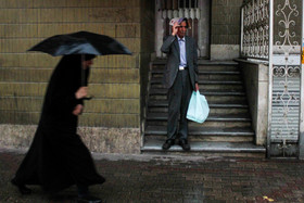 بارش باران در نیمه شمالی و ارتفاعات تهران/وزش باد در جنوب و غرب