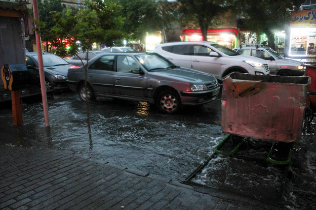 عکس تزیینی است آخرین وضعیت امدادرسانی به شهرهای شمالی خوزستان در پی سیلاب و آبگرفتگی