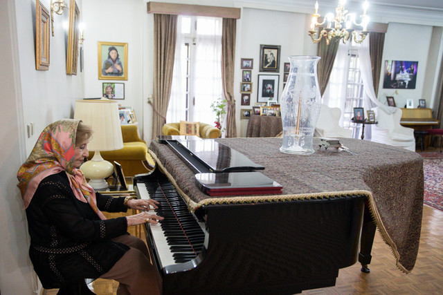 برای فخر پیانوی ایران که میخواهد در خلوت خودش باشد