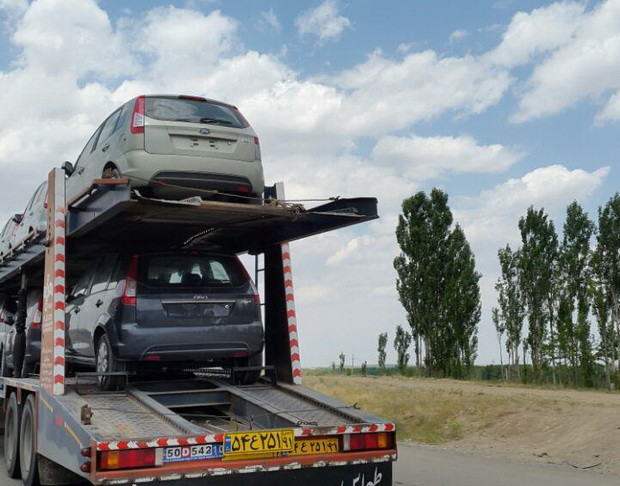 خودروهای لوکس قاچاق همچنان در دو راهی صادر شدن و امحاء خودرو لوکس