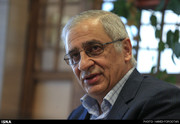 بانک‌ ابزار مناسبی برای پس‌انداز نیست/ بورس نتوانسته‌ رقیب بانک شود
