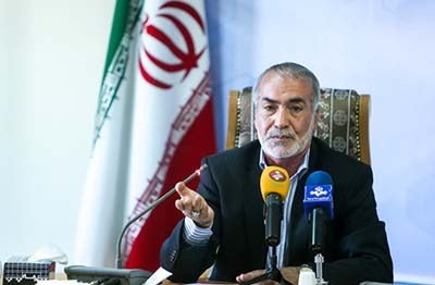 ارائه گزارش عملکرد خانه احزاب در سال گذشته توسط حشمتیان ارائه گزارش عملکرد خانه احزاب در سال گذشته توسط حشمتیان