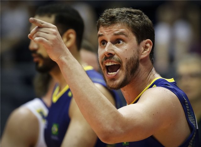 جدایی رزنده از لوبه قطعی شد/ خوانتورینا تمدید کرد جدایی رزنده از لوبه قطعی شد/ خوانتورینا تمدید کرد