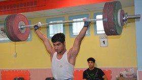 هشتمی و یازدهمی ملی پوشان ۶۹ کیلوگرم ایران در وزنه برداری جوانان جهان