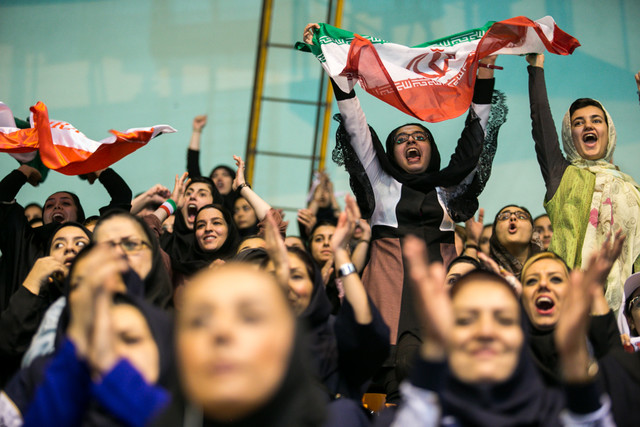 نباید از حضور کنترل شده خانوادهها در استادیومهای ورزشی ترسید نباید از حضور کنترل شده خانوادهها در استادیومهای ورزشی ترسید