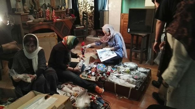 «عروسکهای ملل» اسبابکشی کردند 1
