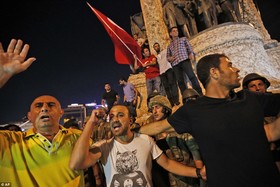 چرا شکست کودتا و بقای اردوغان به نفع ماست؟