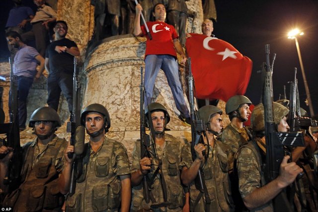 کودتا در ترکیه، ربطی به آژانس‌های مسافرتی ندارد
