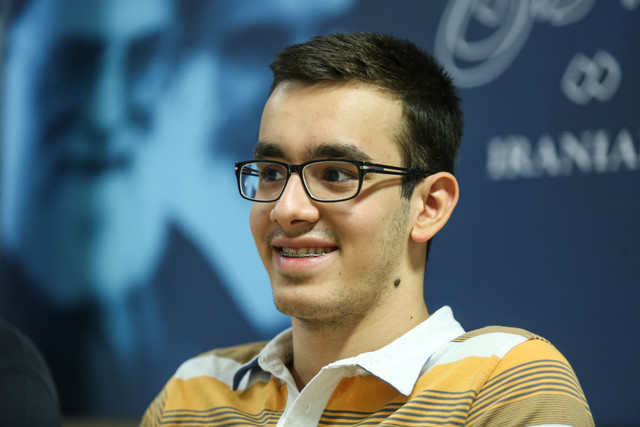 نسیمیشاد: درس برایم مهمتر است/ امیدوارم به شناگران حال حاضر بها دهند نسیمیشاد: درس برایم مهمتر است/ امیدوارم به شناگران حال حاضر بها دهند