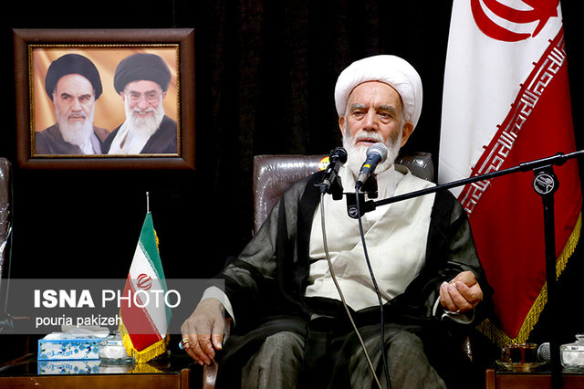 دنیای کفر و شرک به دنبال به ابتذال کشاندن انتخابات هستند دنیای کفر و شرک به دنبال به ابتذال کشاندن انتخابات هستند