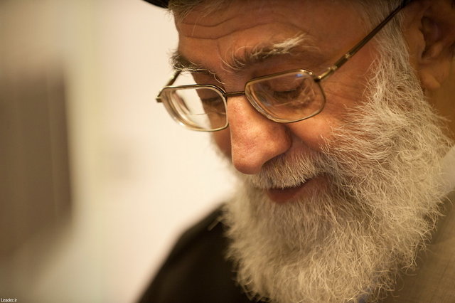 رهبر معظم انقلاب اسلامی سیاستهای کلی خانواده را ابلاغ کردند
 رهبر معظم انقلاب اسلامی سیاستهای کلی خانواده را ابلاغ کردند