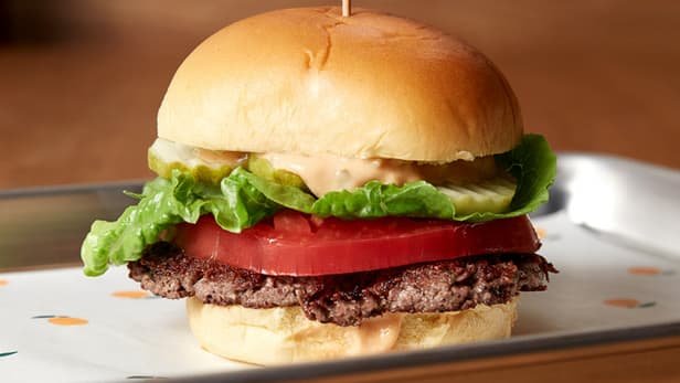 ماجرای عجیب مردی که با خوردن یک همبرگر ساده مُرد!