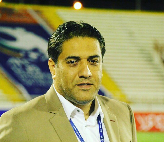 امیدوارم برای موفقیت تیم امید همه دست به دست دهیم                                      