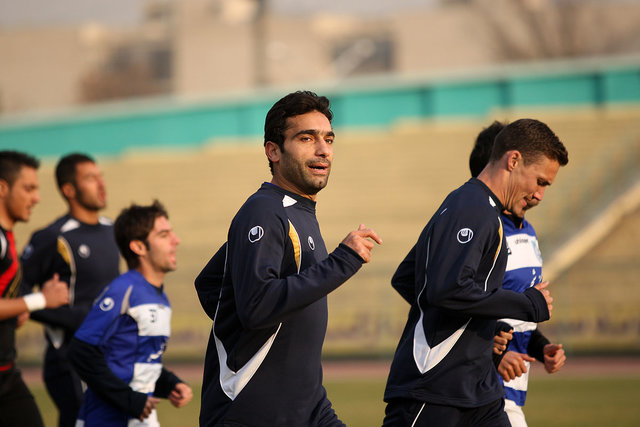 محمد نوری در شرایط آفساید گل زد/ برنده داربی قطعا قهرمان لیگ نمیشود محمد نوری در شرایط آفساید گل زد/ برنده داربی قطعا قهرمان لیگ نمیشود