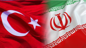 ایران و ترکیه ۴ سند همکاری امضا کردند