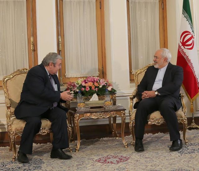 دیدار خداحافظی سفیر رومانی در تهران با وزیر خارجه کشورمان دیدار خداحافظی سفیر رومانی در تهران با وزیر خارجه کشورمان