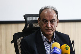 محرومم کنند تا حقیقت‌های پنهانی را بگویم