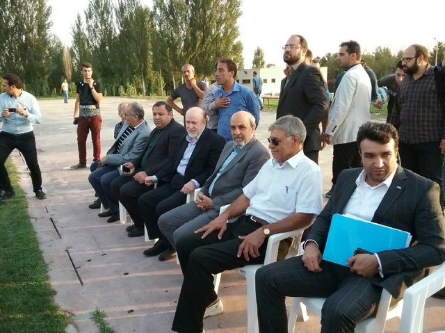 وقتی در استقلال همه مدیر هستند/ چند دستگیها تمام میشود؟ وقتی در استقلال همه مدیر هستند/ چند دستگیها تمام میشود؟