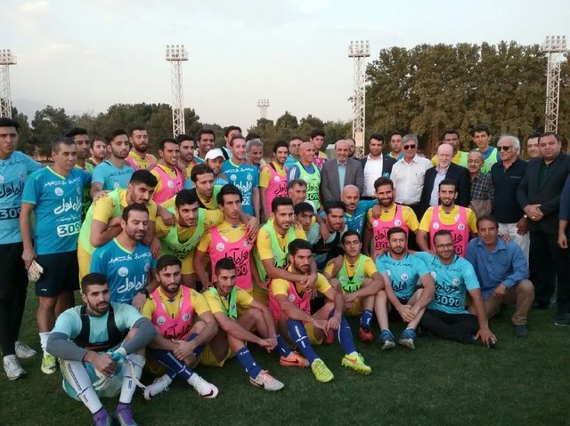 حضور وزیر ورزش در تمرین استقلالی‌ها و خواسته منصوریان + گزارش تصویری