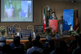 اهدای مدال‌های دانشجویان بسیجیِ المپیادی به مقام معظم رهبری