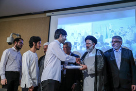 اهدای مدال‌های دانشجویان بسیجیِ المپیادی به مقام معظم رهبری