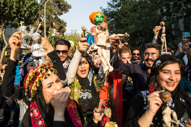 عکس آرشیوی است نمایشهای خیابانی جشنواره عروسکی در بستر مجازی ارایه میشوند/ معرفی آثار بخش مهمان