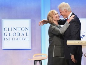 ترامپ: هیلاری کلینتون به همسرش وفادار نیست!