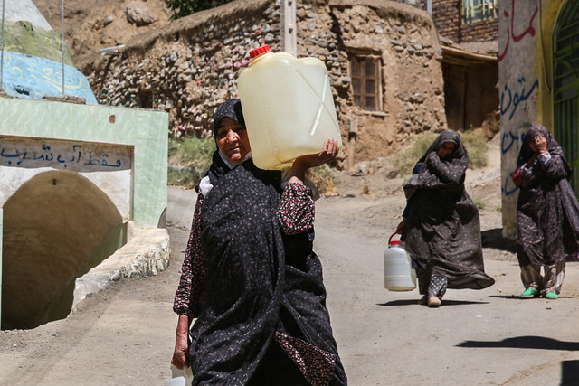 سرابِ آبشیرینکنها سرابِ آبشیرینکنها