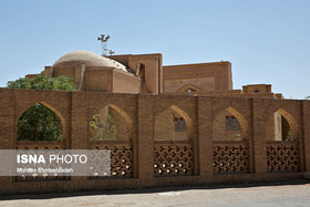 آنچه در مسجد جامع گناباد چشم گردشگران را خیره می‌کند