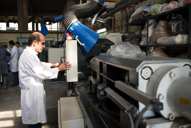 عکس تزیینی است سراهای نوآوری و مراکز تحقیقاتی دانشگاه آزاد کد اقتصادی میگیرند