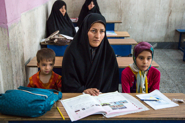 ایران در مرز ریشه‌کنی بیسوادی/ گسترش عدالت آموزشی از شهر تا روستاها