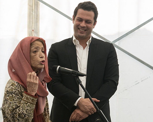 مادر نشدم، اما مادر تمام ملت ایرانم مادر نشدم، اما مادر تمام ملت ایرانم