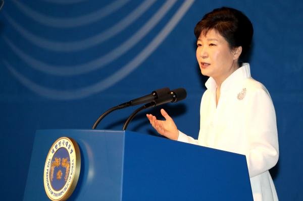 تأکید دوباره پارک بر توقف برنامه هسته‌ای پیونگ یانگ از طریق تحریم