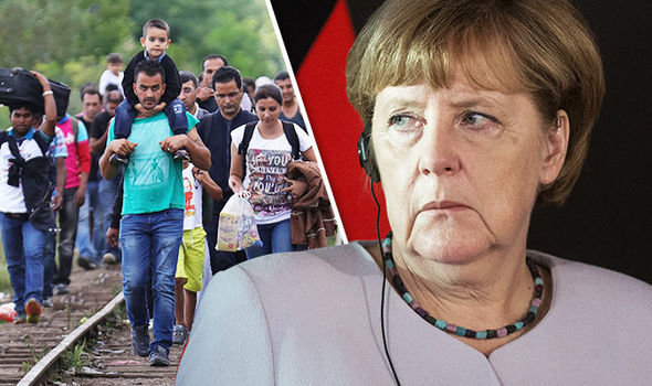 مرکل از پذیرش آوارگان پشیمان نیست