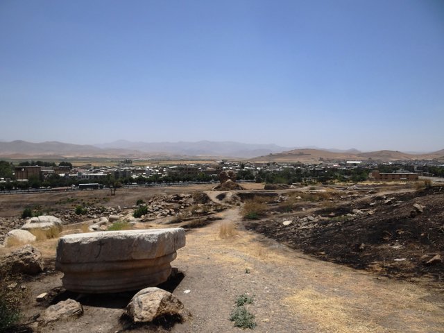 پژوهشگران دانشگاه ایتالیا "محور ساسانی" کرمانشاه را مستندنگاری میکنند پژوهشگران دانشگاه ایتالیا "محور ساسانی" کرمانشاه را مستندنگاری میکنند