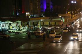 هجوم مردم تهران و البرز به پمپ بنزین‌ها/ موجودی سوخت کافی است