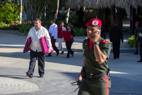 در حاشیه عکس یادگاری هفدهمین اجلاس سران جنبش عدم تعهد