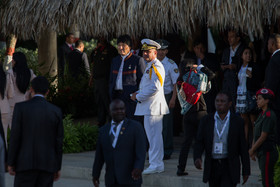 در حاشیه عکس یادگاری هفدهمین اجلاس سران جنبش عدم تعهد