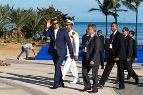 در حاشیه عکس یادگاری هفدهمین اجلاس سران جنبش عدم تعهد