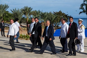 در حاشیه عکس یادگاری هفدهمین اجلاس سران جنبش عدم تعهد